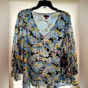 Women’s NWT Vince Camuto Floral Crepe Blouse XL